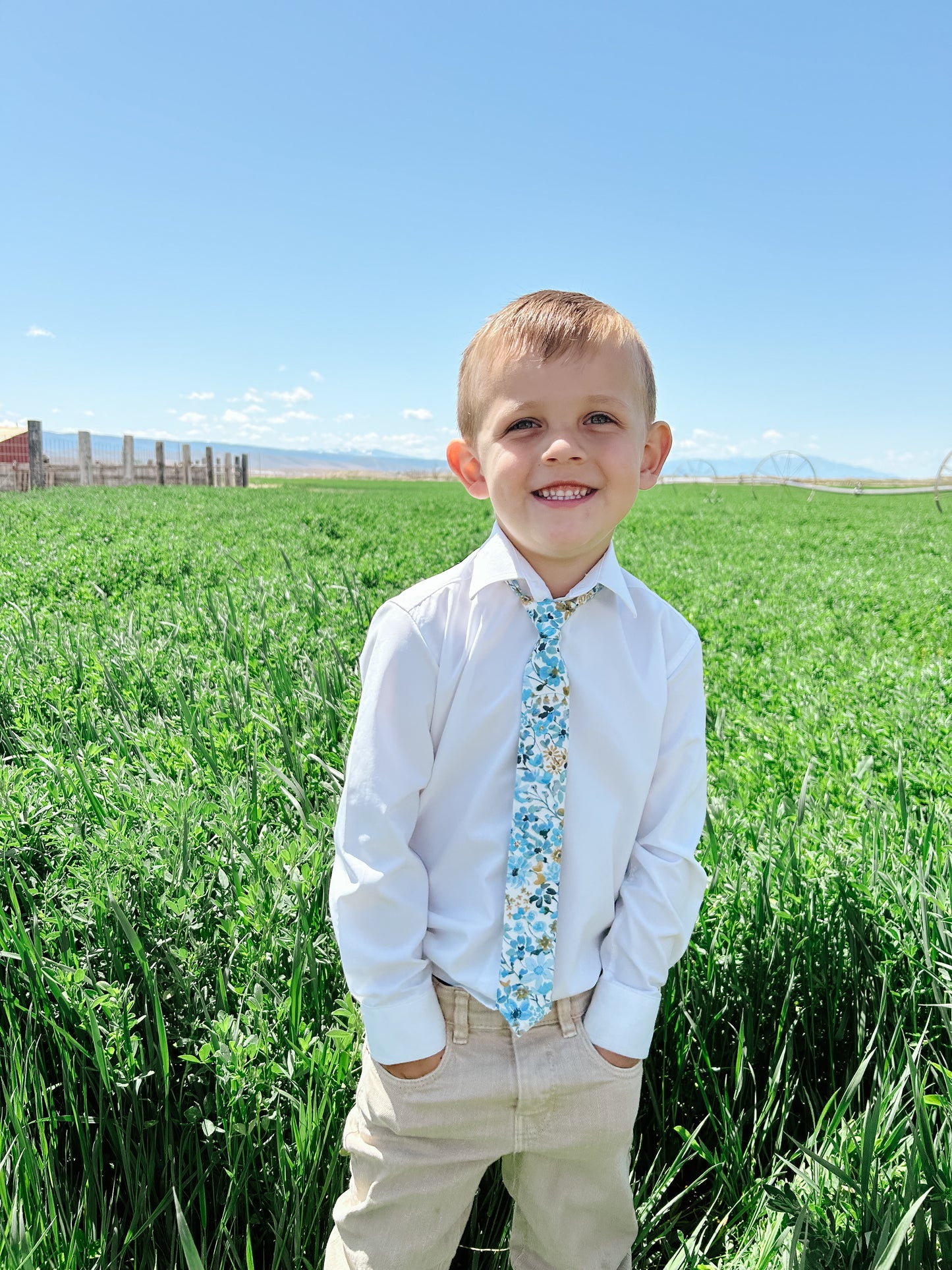 Liam Floral Boys Pre-Tied Tie