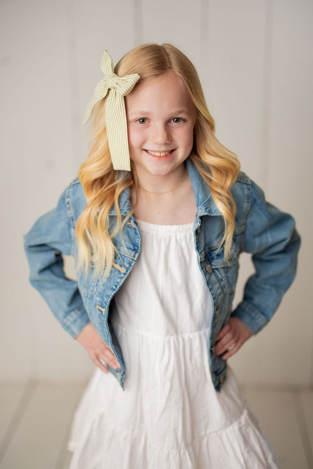 Carson Stripe Long Tail Hair Bow Clip
