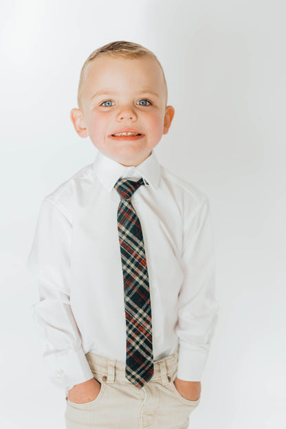 Mistletoe Plaid Pre-tied Boys Tie