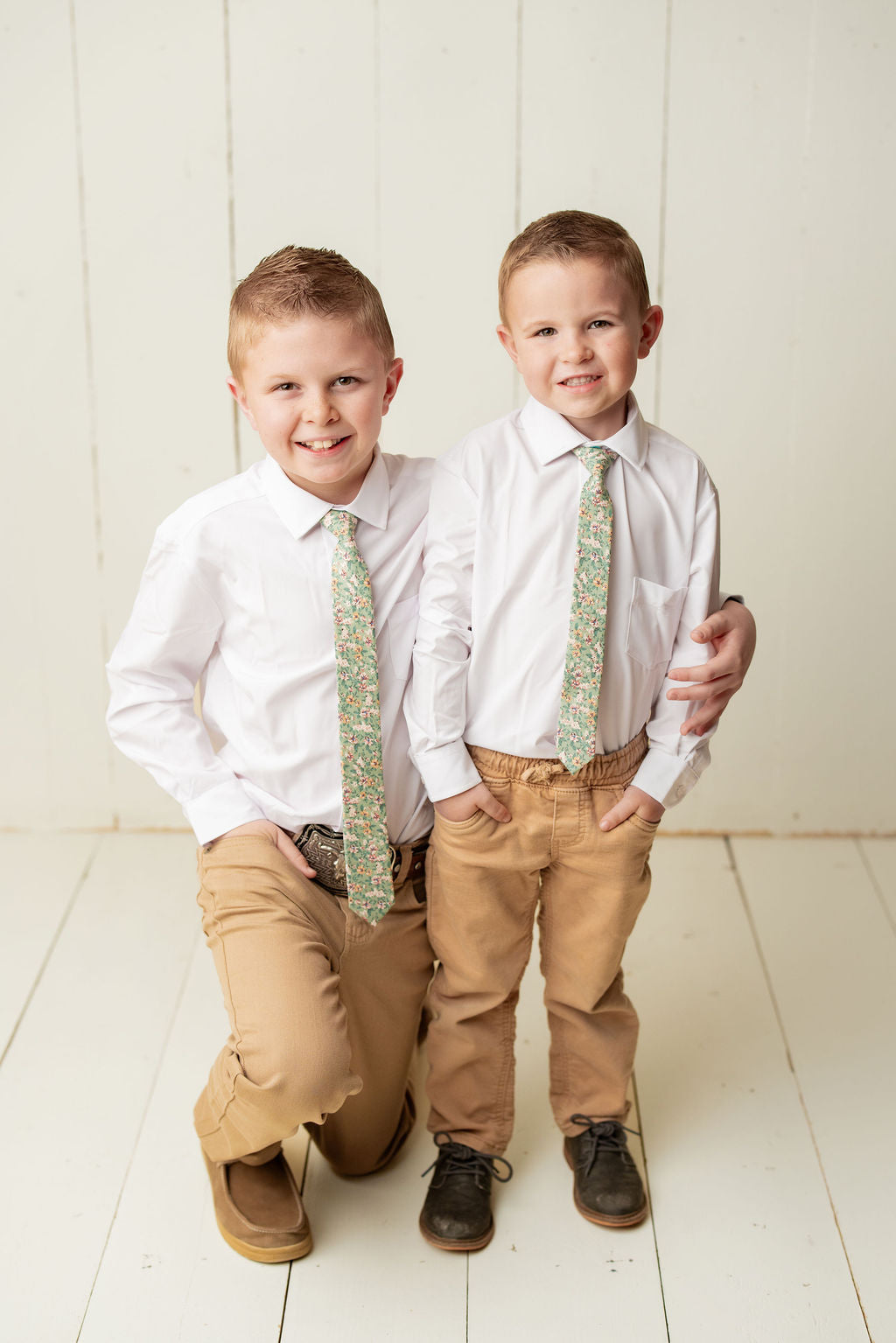 Kai Floral Boys Pre-Tied Tie