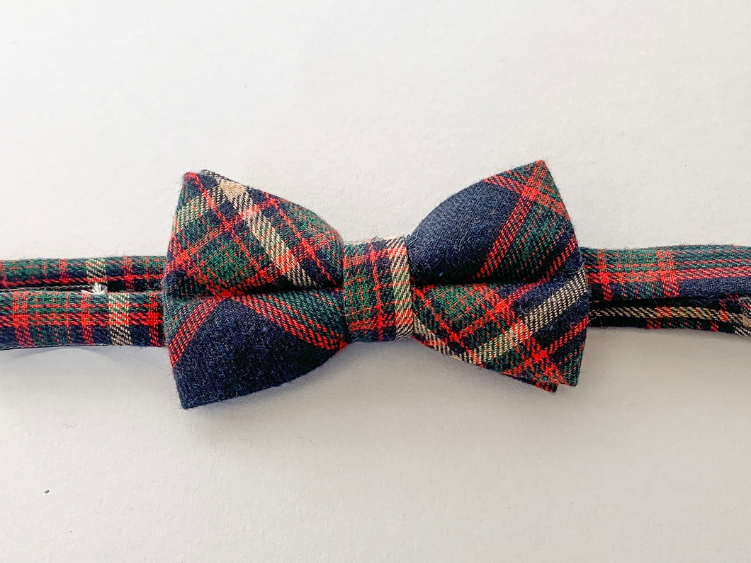 Christmas Plaid Bow Tie